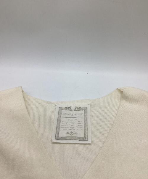 BEARDSLEY（ビアズリー）BEARDSLEY (ビアズリー) シンプルVニット　/　BEZ1052305A0002 アイボリー サイズ:FREEの古着・服飾アイテム