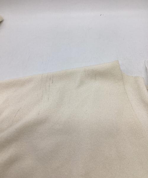 BEARDSLEY（ビアズリー）BEARDSLEY (ビアズリー) シンプルVニット　/　BEZ1052305A0002 アイボリー サイズ:FREEの古着・服飾アイテム