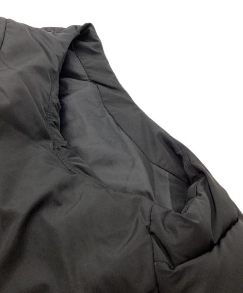 INVERT IDEOLOGY（インバート・イデオロギー）INVERT IDEOLOGY (インバート・イデオロギー) 変形中綿ベスト ブラック サイズ:1の古着・服飾アイテム