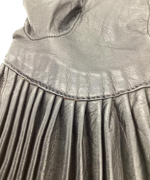GIANNI VERSACE（ジャンニ・ヴェルサーチ）GIANNI VERSACE (ジャンニ・ヴェルサーチ) プリーツ レザーグローブ ブラック サイズ:Mの古着・服飾アイテム