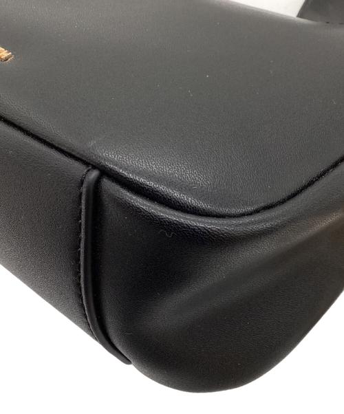 CHARLES & KEITH（チャールズアンドキース）CHARLES & KEITH (チャールズアンドキース) ミニアガサ チェーンアクセントショルダーバッグ ブラックの古着・服飾アイテム