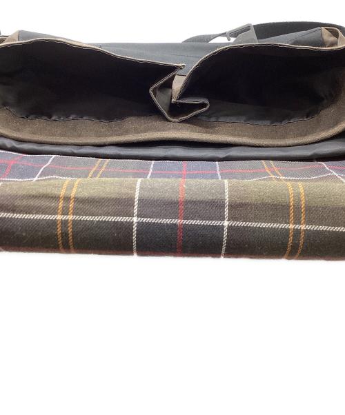 Barbour（バブアー）Barbour (バブアー) Fieldワックスメッセンジャーバッグ ブラウンの古着・服飾アイテム
