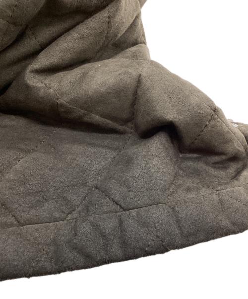 BURBERRY（バーバリー）BURBERRY (バーバリー) フェイクスエードキルティングジャケット / BBP02-115-78 ブラウン サイズ:Mの古着・服飾アイテム