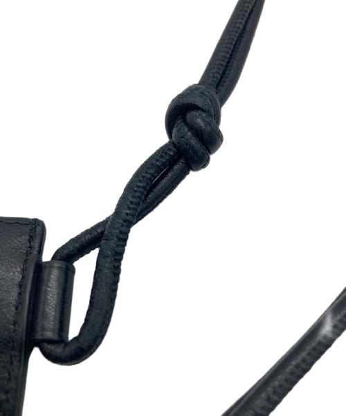 BOTTEGA VENETA（ボッテガベネタ）BOTTEGA VENETA (ボッテガベネタ) カセットバッジホルダーパスケース ブラックの古着・服飾アイテム