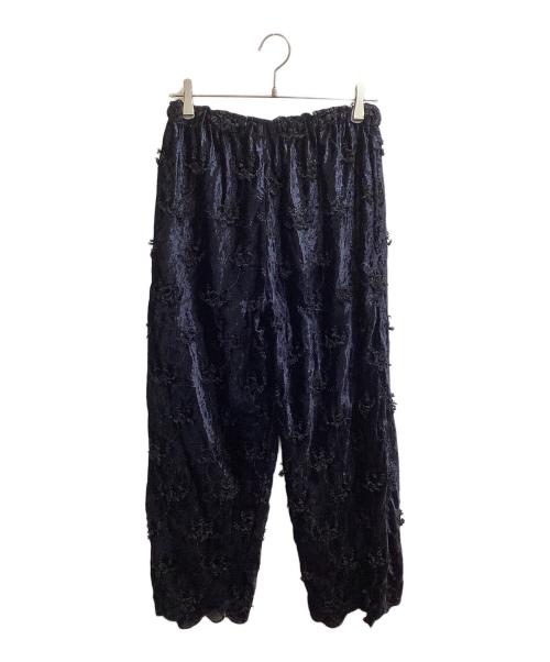 crinkle crinkle crinkle（クリンクル クリンクル クリンクル）crinkle crinkle crinkle (クリンクル クリンクル クリンクル) velvet 3D embroidery pants ブラック サイズ:Fの古着・服飾アイテム