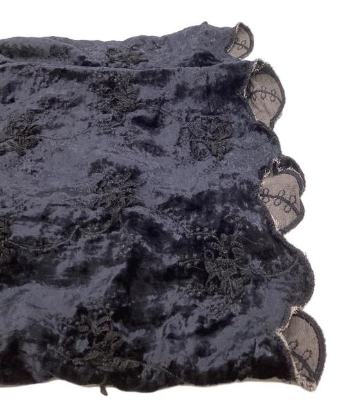 crinkle crinkle crinkle（クリンクル クリンクル クリンクル）crinkle crinkle crinkle (クリンクル クリンクル クリンクル) velvet 3D embroidery pants ブラック サイズ:Fの古着・服飾アイテム