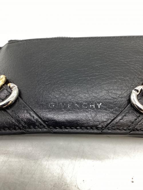 GIVENCHY（ジバンシィ）GIVENCHY (ジバンシィ) VOYOU-ZIPPED CARD HOLDER　/　BB60LSB1Q7 ブラックの古着・服飾アイテム