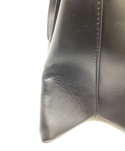 MM6 Maison Margiela（エムエムシックスメゾンマルジェラ）MM6 Maison Margiela (エムエムシックスメゾンマルジェラ) ジャパニーズソフトバゲットバッグ ブラックの古着・服飾アイテム