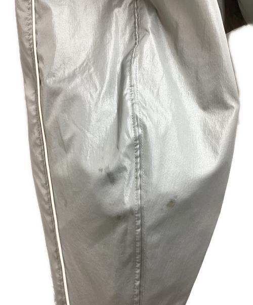NIKE（ナイキ）NIKE (ナイキ) JACQUEMUS (ジャックムス) TRACK JKT（トラックジャケット）/ FV5690-073 グレー サイズ:Mの古着・服飾アイテム