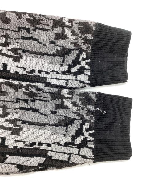 SUPREME（シュプリーム）Supreme (シュプリーム) Trebark Camo Sweater（トレバークカモスウェット） ブラック サイズ:Mの古着・服飾アイテム