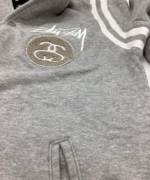 stussy（ステューシー）stussy (ステューシー) スウェットスタジャン グレー サイズ:Mの古着・服飾アイテム