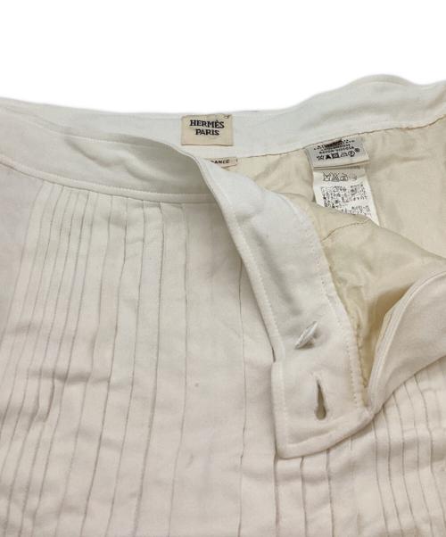 HERMES（エルメス）HERMES (エルメス) ピンタックスカート アイボリー サイズ:34の古着・服飾アイテム