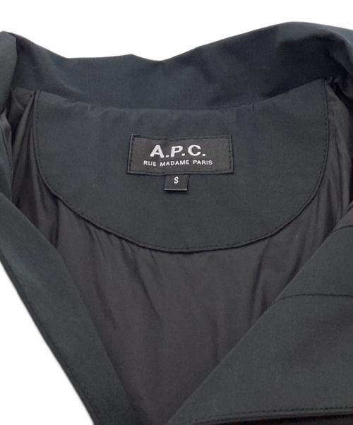 A.P.C.（アーペーセー）A.P.C. (アーペーセー) RAYMOND コーチジャケット　/　24223-1-36941 ブラック サイズ:Sの古着・服飾アイテム