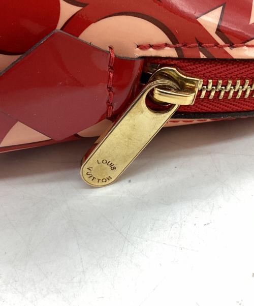 LOUIS VUITTON（ルイ ヴィトン）LOUIS VUITTON (ルイ ヴィトン) ヴェルニ スイートモノグラム ポシェット コスメティック レッドの古着・服飾アイテム