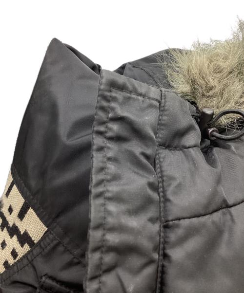 stussy（ステューシー）stussy (ステューシー) 00's ネイティブ柄切替 N-3B型 ダウンコート　/　OLD ブラック サイズ:XLの古着・服飾アイテム