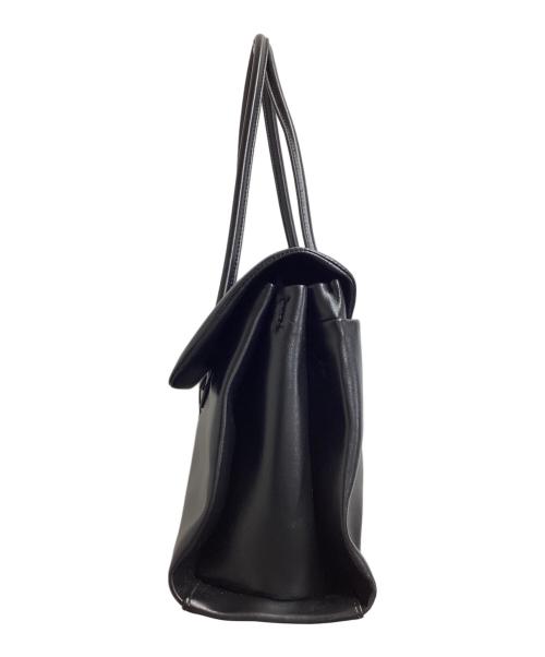 CHARLES & KEITH（チャールズアンドキース）CHARLES & KEITH (チャールズアンドキース) ターンロック ダブルハンドルトラペーズトートバッグ / 30782768 ブラックの古着・服飾アイテム