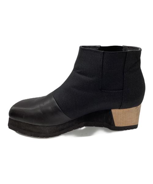132 5. ISSEY MIYAKE（132 5. イッセイ ミヤケ）132 5. ISSEY MIYAKE (132 5. イッセイ ミヤケ) サイドゴアショートブーツ ブラック サイズ:23の古着・服飾アイテム