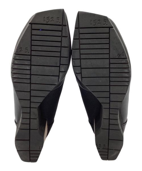 132 5. ISSEY MIYAKE（132 5. イッセイ ミヤケ）132 5. ISSEY MIYAKE (132 5. イッセイ ミヤケ) サイドゴアショートブーツ ブラック サイズ:23の古着・服飾アイテム