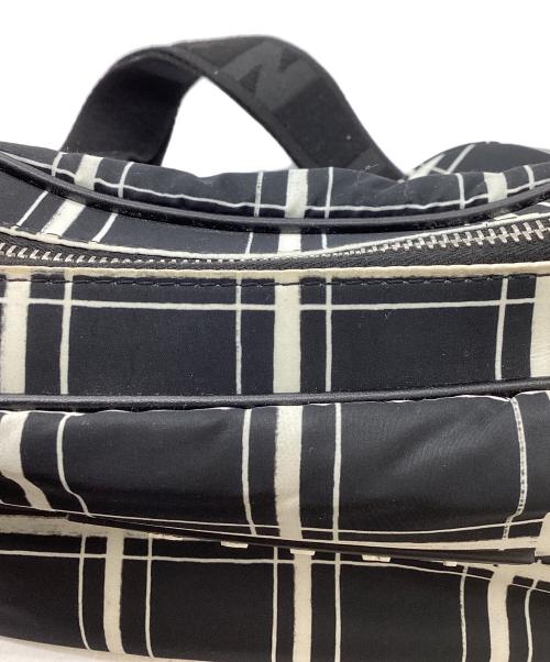 MARNI（マルニ）MARNI (マルニ) CHECK NYLONE PUFF CAMERA BAG ブラックの古着・服飾アイテム
