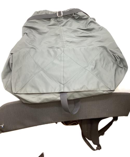 Edwina Horl（エドウィナ ホール）Edwina Horl (エドウィナ ホール) Palm maison 別注 ORIGINAL BAG PACK グレーの古着・服飾アイテム