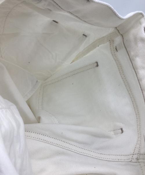 Maison Margiela（メゾンマルジェラ）Maison Margiela (メゾンマルジェラ) スラッシュディテール デニムパンツ / S51LA0106 S47399 ホワイト サイズ:40の古着・服飾アイテム
