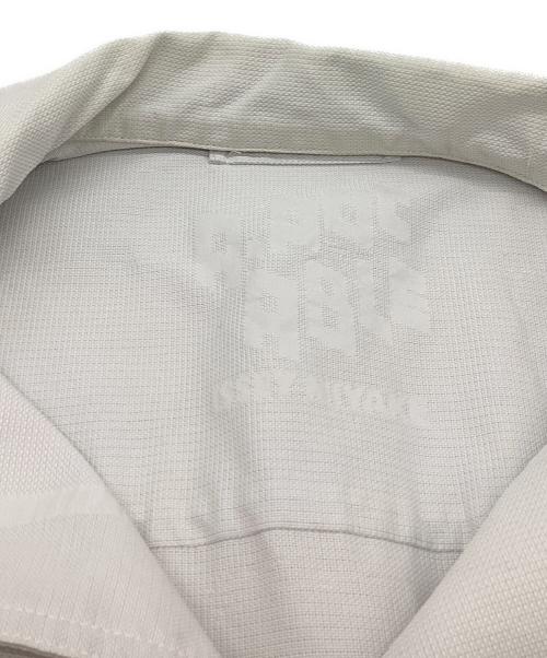 A-POC ABLE ISSEY MIYAKE（エイポック エイブル イッセイ ミヤケ）A-POC ABLE ISSEY MIYAKE (エイポック エイブル イッセイ ミヤケ) ポリエステルコート / AT11FA102 グレー サイズ:2の古着・服飾アイテム