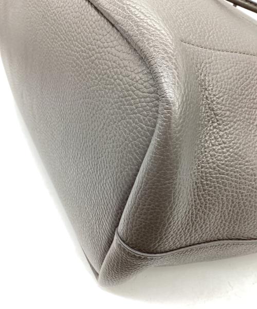 Aeta（アエタ）Aeta (アエタ) PEBBLE GRAIN LEATHER TOTE M グレーの古着・服飾アイテム