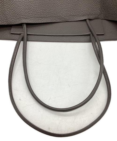 Aeta（アエタ）Aeta (アエタ) PEBBLE GRAIN LEATHER TOTE M グレーの古着・服飾アイテム