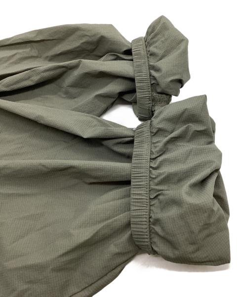 THE NORTH FACE（ザ ノース フェイス）THE NORTH FACE (ザ ノース フェイス) レッドボックス パッカブルフーデッドウィンドジャケット / NP02600RB オリーブ サイズ:Lの古着・服飾アイテム