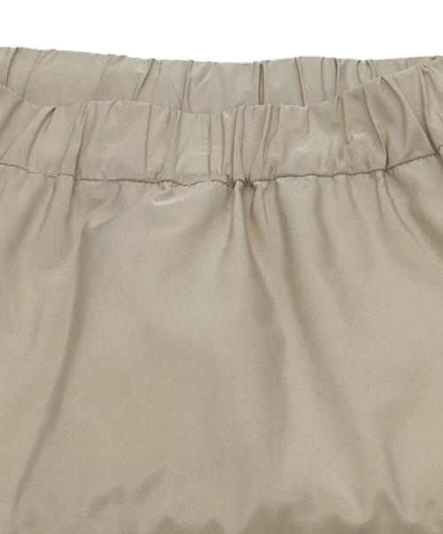 BEARDSLEY（ビアズリー）BEARDSLEY (ビアズリー) プリーツティアードスカート　/　BEZ1022401A0005 アイボリー サイズ:FREEの古着・服飾アイテム