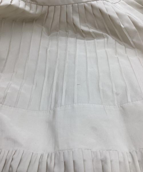 BEARDSLEY（ビアズリー）BEARDSLEY (ビアズリー) プリーツティアードスカート　/　BEZ1022401A0005 アイボリー サイズ:FREEの古着・服飾アイテム