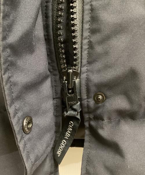 CANADA GOOSE（カナダグース）CANADA GOOSE (カナダグース) MACKENZIE PARKA　/　2302JL ネイビー サイズ:Mの古着・服飾アイテム