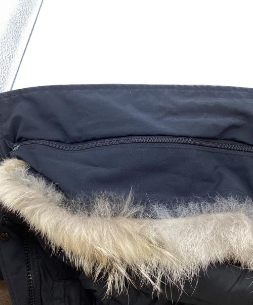 CANADA GOOSE（カナダグース）CANADA GOOSE (カナダグース) MACKENZIE PARKA　/　2302JL ネイビー サイズ:Mの古着・服飾アイテム