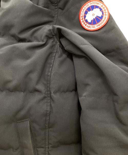 CANADA GOOSE（カナダグース）CANADA GOOSE (カナダグース) MACKENZIE PARKA　/　2302JL ネイビー サイズ:Mの古着・服飾アイテム