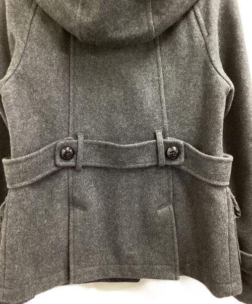 BURBERRY BLUE LABEL（バーバリー ブルー レーベル）BURBERRY BLUE LABEL (バーバリー ブルー レーベル) ショートダッフルコート　/　E1F33-272-08 グレー サイズ:38の古着・服飾アイテム