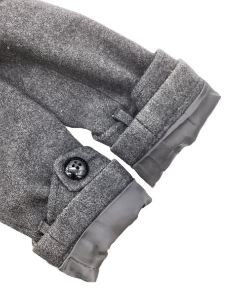 BURBERRY BLUE LABEL（バーバリー ブルー レーベル）BURBERRY BLUE LABEL (バーバリー ブルー レーベル) ショートダッフルコート　/　E1F33-272-08 グレー サイズ:38の古着・服飾アイテム