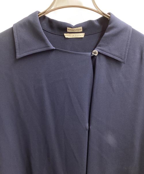 HERMES（エルメス）HERMES (エルメス) 襟付きアシンメトリーデザイン シルクプルオーバーシャツ ネイビー サイズ:38の古着・服飾アイテム