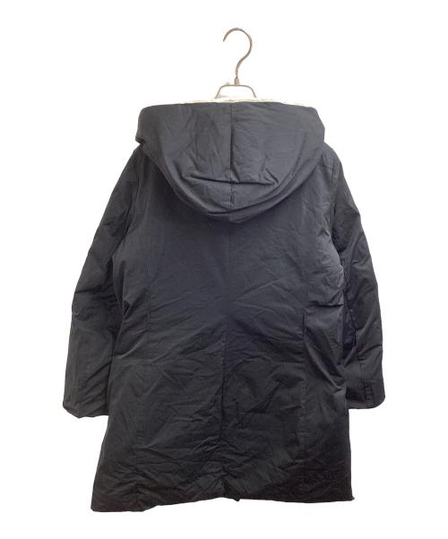 WEEKEND Max Mara（ウィークエンド マックスマーラ）Weekend Max Mara (ウィークエンド マックスマーラ) リバーシブルダウンコート ホワイト×ブラック サイズ:42の古着・服飾アイテム