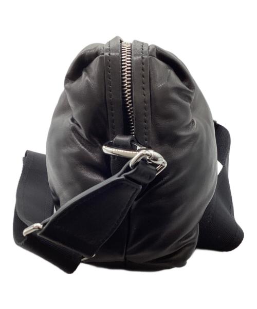 Maison Margiela（メゾンマルジェラ）Maison Margiela (メゾンマルジェラ) GLAM SLAM CAMERA BAG　/　SB1WB0006 P4300 ブラックの古着・服飾アイテム