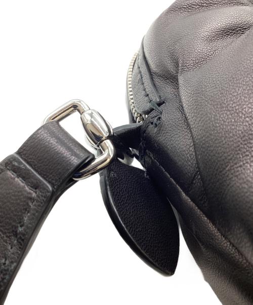 Maison Margiela（メゾンマルジェラ）Maison Margiela (メゾンマルジェラ) GLAM SLAM CAMERA BAG　/　SB1WB0006 P4300 ブラックの古着・服飾アイテム