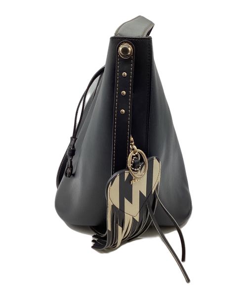FURLA（フルラ）FURLA (フルラ) Vittoria Medium Drawstring Bag ブラックの古着・服飾アイテム