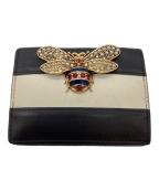 GUCCIグッチ）の古着「クィーン マーガレット ビー コンパクトウォレット　/　476072」｜ブラック