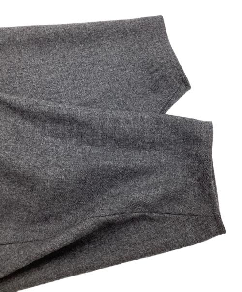 ENFOLD（エンフォルド）ENFOLD (エンフォルド) BACK-TIE PULLOVER / バックタイプルオーバー / 300GA730-1360 グレー サイズ:38の古着・服飾アイテム