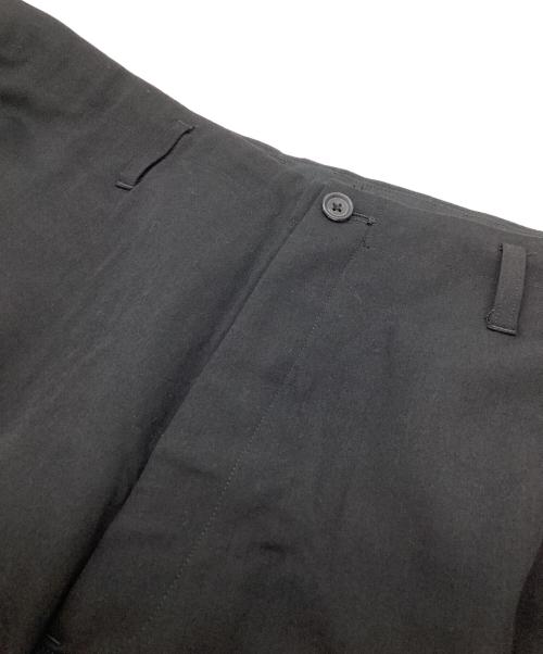Yohji Yamamoto pour homme（ヨウジヤマモト プールオム）Yohji Yamamoto pour homme (ヨウジヤマモト プールオム) 24AW WOOL GABARDINE SIDE TUCK PANTS ブラック サイズ:3の古着・服飾アイテム