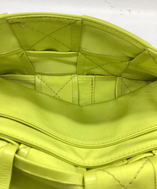 BOTTEGA VENETA（ボッテガベネタ）BOTTEGA VENETA (ボッテガベネタ) マキシイントレチャートカセット ミニバッグ イエローの古着・服飾アイテム