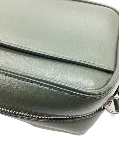 jacquemus（ジャックムス）JACQUEMUS (ジャックムス) ル バネト レザー クロスボディバッグ オリーブの古着・服飾アイテム