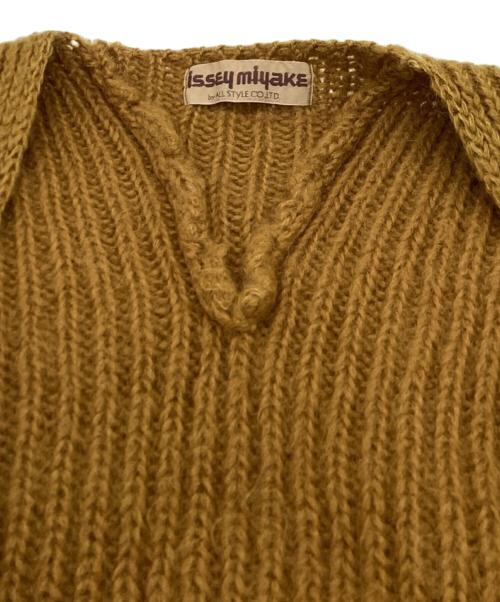 ISSEY MIYAKE（イッセイミヤケ）ISSEY MIYAKE (イッセイミヤケ) 70's ボタンレス ウールニットベスト　/　 by ALL STYLE CO.,LTD イエロー サイズ:不明の古着・服飾アイテム