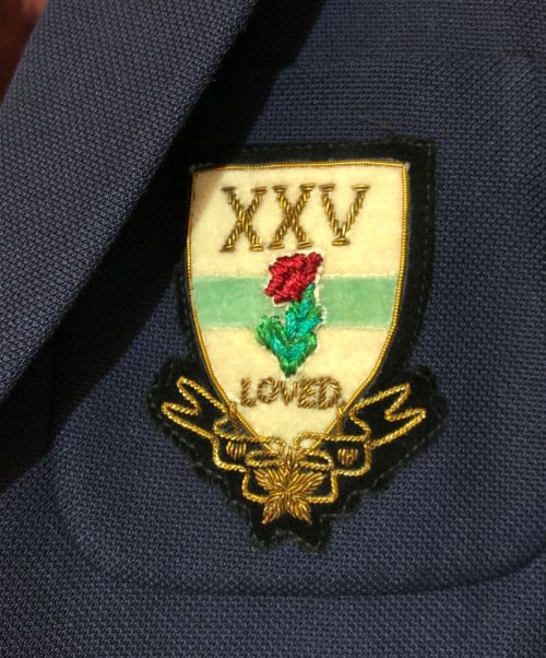 GUCCI（グッチ）GUCCI (グッチ) BRIND FOR LOVE 2B テーラードジャケット ネイビー サイズ:44の古着・服飾アイテム