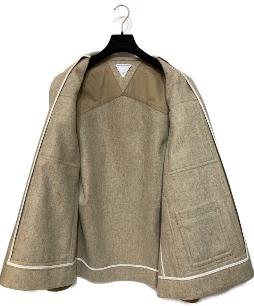 BOTTEGA VENETA（ボッテガベネタ）BOTTEGA VENETA (ボッテガベネタ) 21AW フェルト ミリタリーコート ウール ミリタリージャケット ベージュ サイズ:44の古着・服飾アイテム