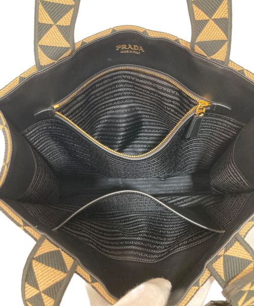 PRADA（プラダ）PRADA (プラダ) シンボル エンブロイダリーファブリック バッグ ベージュの古着・服飾アイテム